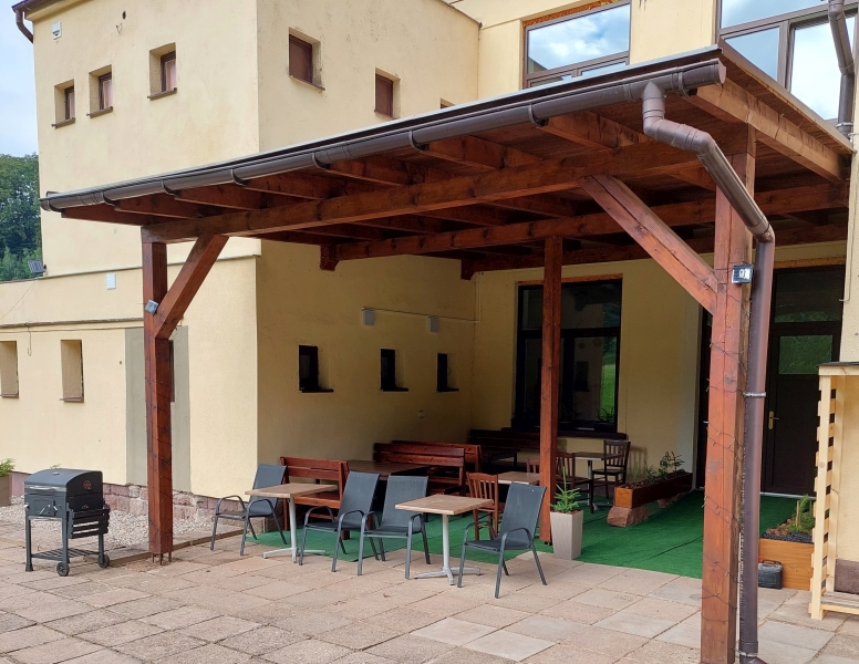 images/fotky/restaurace-a-okoli/restaurace-a-okoli-04.jpg#joomlaImage://local-images/fotky/restaurace-a-okoli/restaurace-a-okoli-04.jpg?width=776&height=600